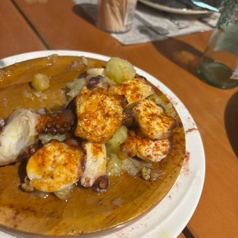 Bar Galicia - Squid - Restaurants Near Me - Barcelona, B Bar Galicia - Squid - Restaurants Near Me - Barcelona, B