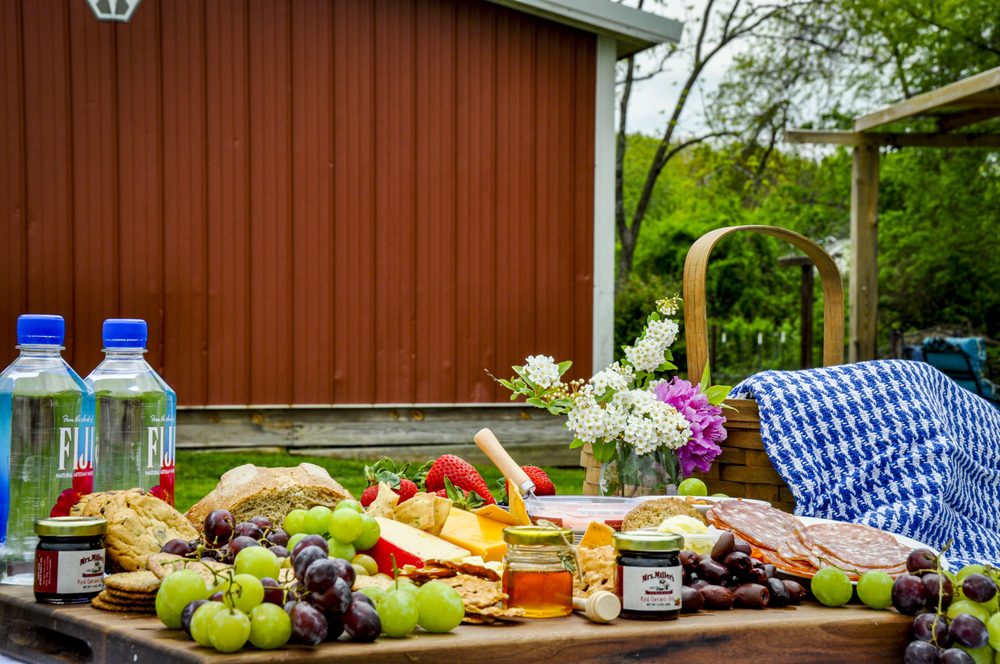 Grace Cottage Picnics To Go Logo