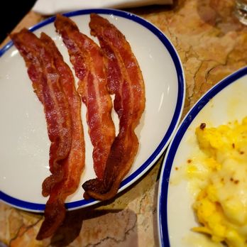 Bond 45 - Bacon - Italian Near Me - New York, New York