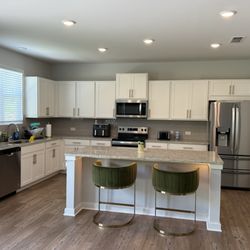 FR Trim - Kitchen Cabinet Hardware Installation