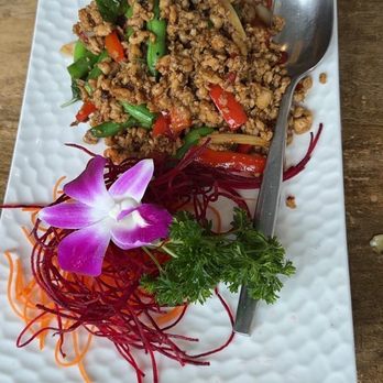 One Waan Thai - Spicy Basil - Thai Near Me - San Francisco, California One Waan Thai - Spicy Basil - Thai Near Me - San Francisco, California