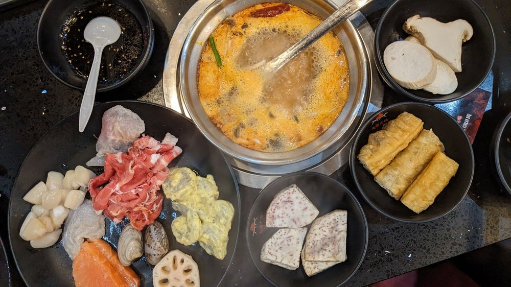 Hot Pot & BBQ Logo