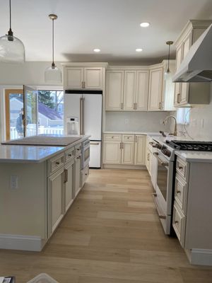 Vic Construction Logo