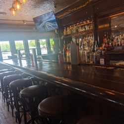 Bostwick Lake Inn