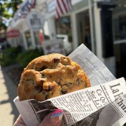 The Sweet Bite - Ferrero Rocher cookie!!!