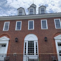 Georgetown Public Library