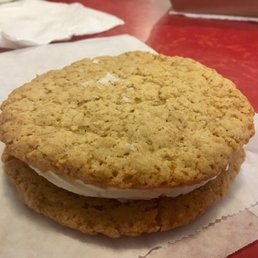 Oatmeal Cream Pie