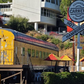 Carney's Restaurant - Burgers Near Me - Los Angeles, California