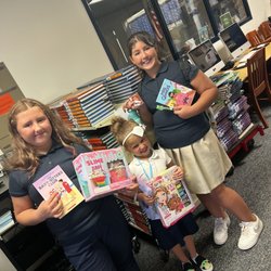 Topaz Elementary School - Book fair and other fun activities for the kids the school is the best