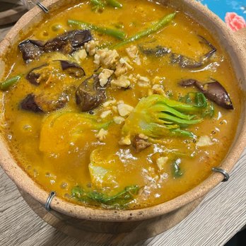 Kamayan Atl - Kare Kare - Filipino Near Me - Doraville, Georgia