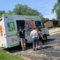 Yummy’s Ice Cream Truck - The ice ream truck