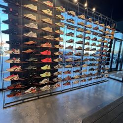 Snipes - Wall to Wall Sneakers