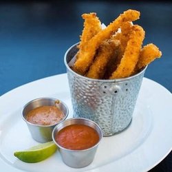 Victor Hugo's - Calamari FF's