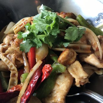 Dan Dan - Dry pot chicken - Taiwanese Near Me - Wayne, Pennsylvania