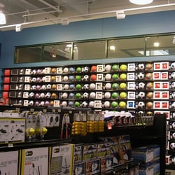 DICK'S Sporting Goods