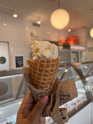 Jeni's Splendid Ice Creams by null
