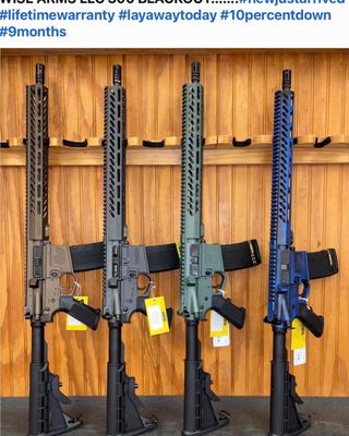 Earl's Pawn & Jewelry by null