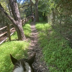 On A Lark Farm - Explore beautiful trails