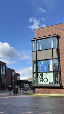 Tokyo Metropolitan Art Museum by null