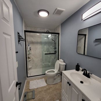 Payless Bath Makeover - a clean bathroom - General Contractors Near Me - Glendale, California