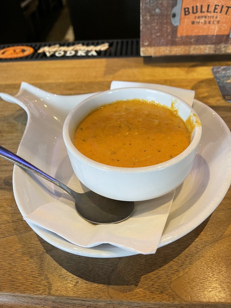 MCGIVNEY’S SPORTS BAR & GRILL 74 Photos & 117 Reviews 9105