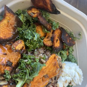 sweetgreen - Healthy Salads, Wraps, and Bowls - Salad Near Me - Irvine, California