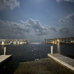 Bluff's Landing Marina and Lodge