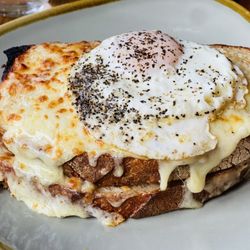 Mange Tout - Madame Croque Monsieur