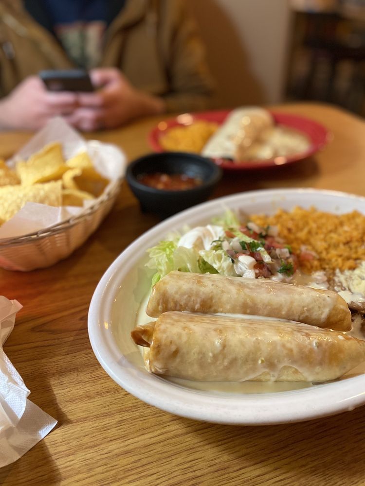 Agavero at the Falls