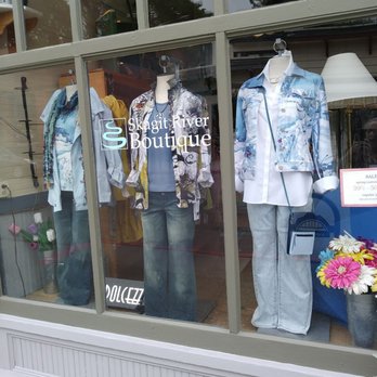 Skagit River Traders - Front window - Fashion Near Me - La Conner, Washington Skagit River Traders - Front window - Fashion Near Me - La Conner, Washington