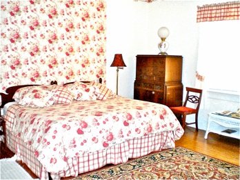 Whistler's Inn by null