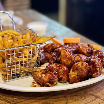 Anchor Bar - Boneless Wings Honey Bourbon - Chicken Wings Near Me - San Antonio, Texas Anchor Bar - Boneless Wings Honey Bourbon - Chicken Wings Near Me - San Antonio, Texas