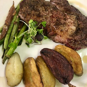 Finch & Fifth - Ribeye with fingerling potatoes and green beans - Bars Near Me - Augusta, Georgia