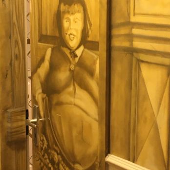 Balkan Grillhaus - Toiletten - Serbo Croatian Near Me - Berlin, BE