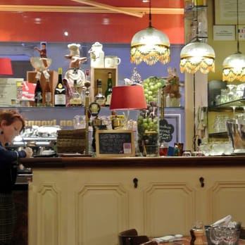 Café Comptoir Chez Sylvie - Hostess - French Near Me - Lyon, 69