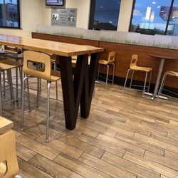 Wendy's - Dining area
