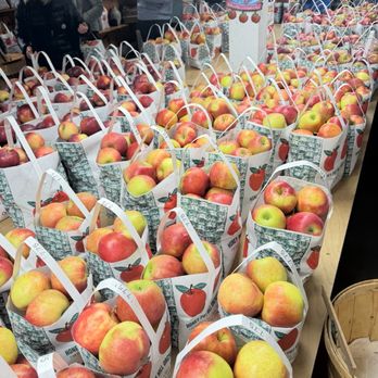 Honey Pot Hill Orchards - Apples - Fruits & Veggies Near Me - Stow, Massachusetts