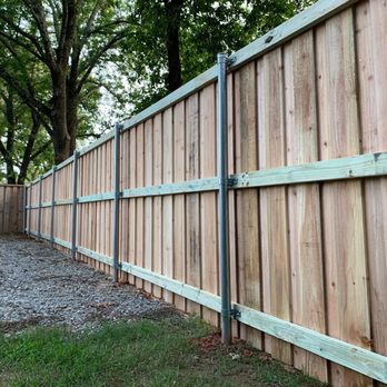 Smart Site Construction - Board on board cedar privacy fence - Fences & Gates Near Me Smart Site Construction - Board on board cedar privacy fence - Fences & Gates Near Me