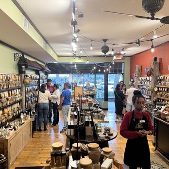 The Spice & Tea Exchange - people shopping in the store - Coffee & Tea Near Me - Winter Park, Florida The Spice & Tea Exchange - people shopping in the store - Coffee & Tea Near Me - Winter Park, Florida