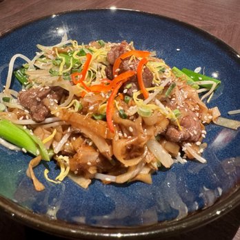 逸東軒 - Stir fried beef noodle - Cantonese Near Me - Hong Kong, HK