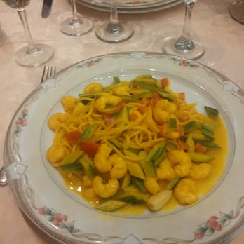 La Cascina 2 - spaghetti pachino, gamberetti, zucchine e zafferano - Italian Near Me - Rome, RM La Cascina 2 - spaghetti pachino, gamberetti, zucchine e zafferano - Italian Near Me - Rome, RM