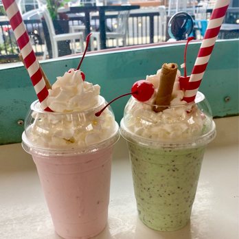 Frisco's Carhops - Strawberry & Mint Chocolate Chip Milkshakes. - American Near Me - Whittier, California
