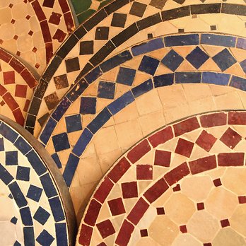 Baraka - Mesas de mosaico - Art Schools Near Me - Barcelona, B