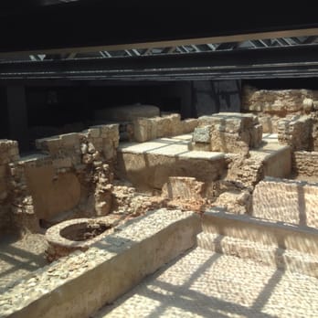 Centro Arqueológico l'Almoina - Museums Near Me - Valencia, V
