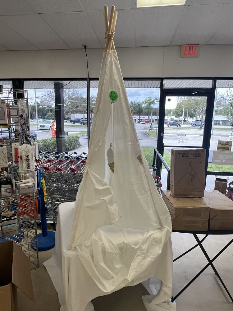 ORIGINAL BINS Updated September 2024 11 Photos 5296 N University