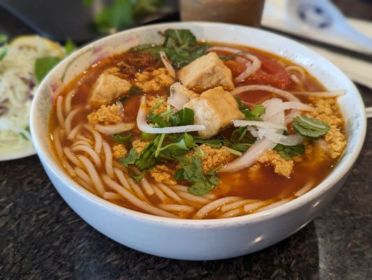 Pho Kim Long by null