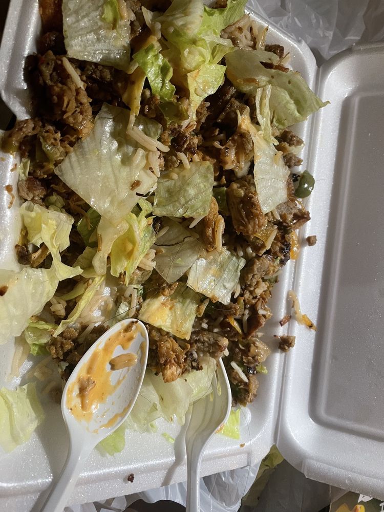 MI Barrio's Halal Food Cart