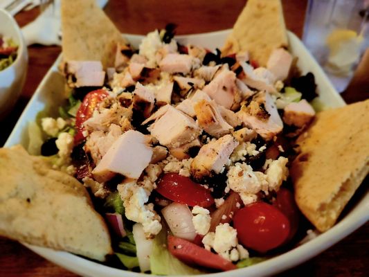 Photo of Maumee Bay Brewing - Toledo, OH, US. Mediterranean Salad with Chicken