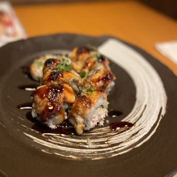 Oishi Sushi - Baked Salmon Roll - Japanese Near Me - Glendale, California Oishi Sushi - Baked Salmon Roll - Japanese Near Me - Glendale, California