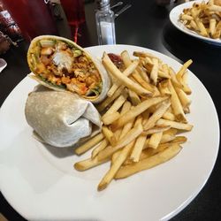 Tailgate Sports Bar & Grill - Buffalo chicken wrap